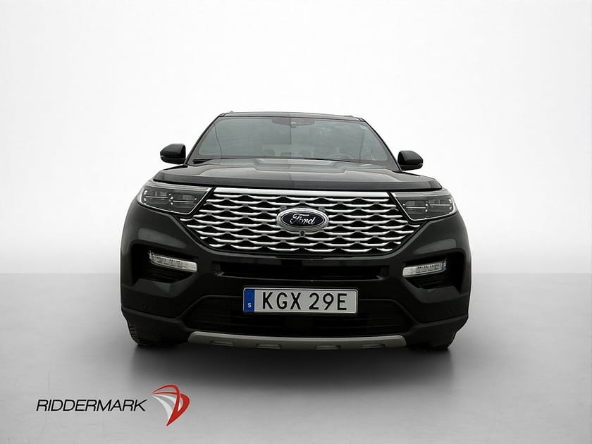 Bild 2 av Ford Explorer Plug-In Hybrid Platinum 7-Sits Pano B&O Drag