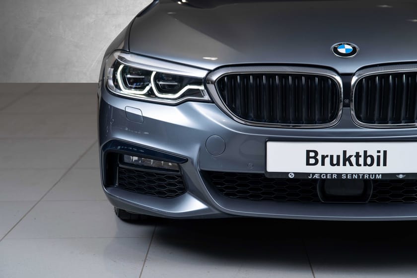 Bilde 5 av BMW 530e xDrive iPerformance Sedan M-Sport Soltak Komfortseter ACruise HUD HK