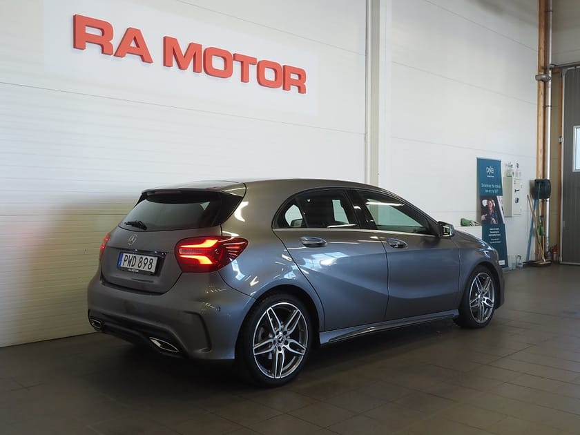 Bild 5 av Mercedes-Benz A 180 d 7G-DCT AMG Line Kamera Pano Navi Låga mil