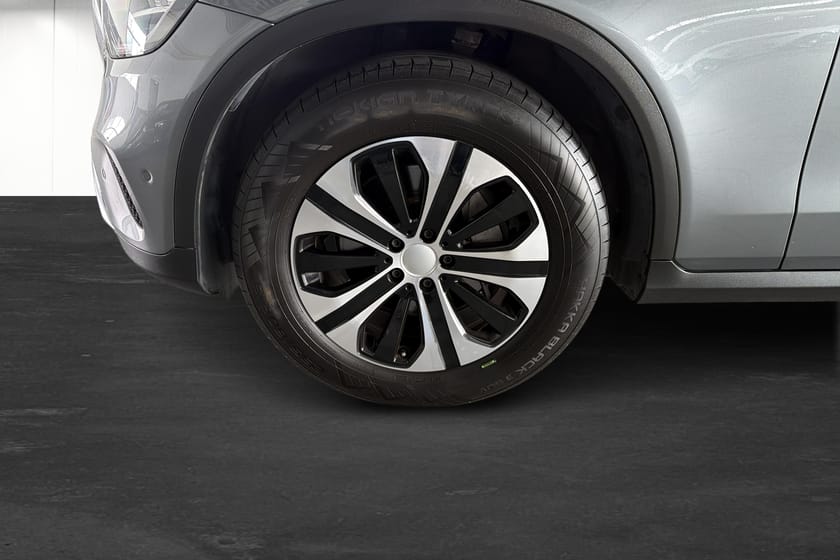 Bild 3 av Mercedes-Benz GLC 220 d 4MATIC SUV Advanced Plus / Dragkrok / Värmare