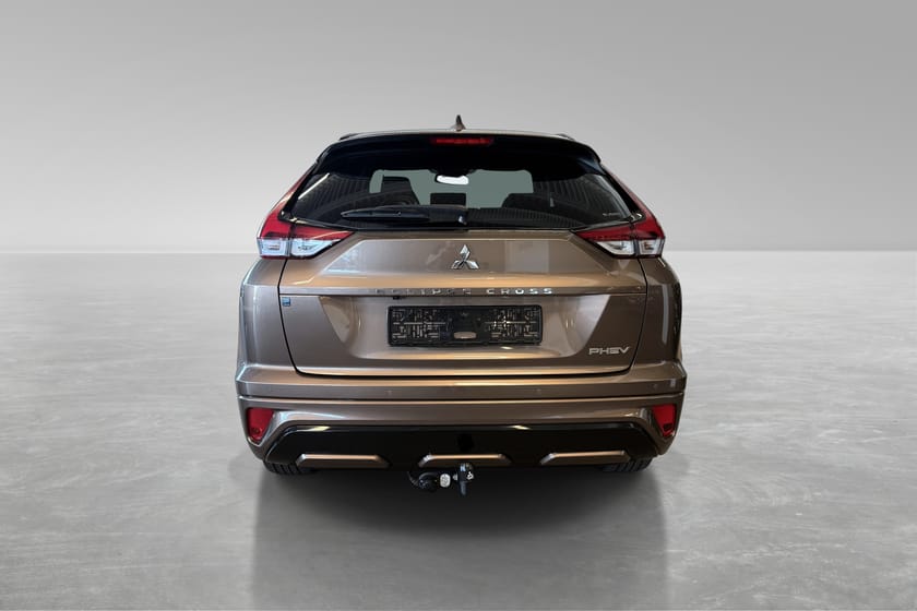 Bilde 4 av Mitsubishi Eclipse Cross PHEV Instyle+ AWD/ H.feste/ Hud/ Pano/ Acc/ 360/ +++