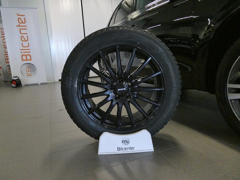 Bild 2 av Audi Q5 55 TFSI e quattro S-line Drag-Värmare-Cockpit-Navi-SoV