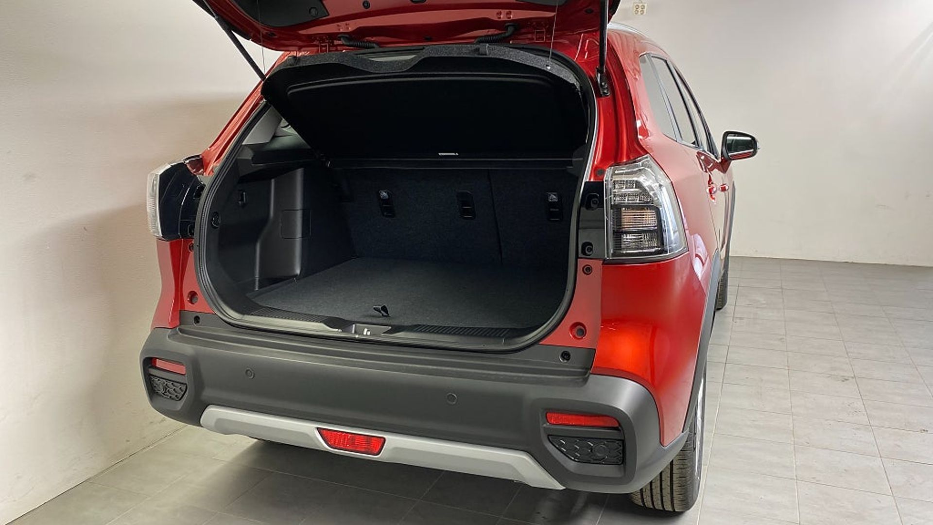 Suzuki S-Cross Hybrid 2025, bild 4/10