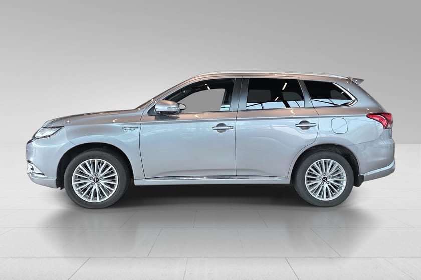 Bilde 2 av Mitsubishi Outlander PHEV 2.4L Instyle+ - 8 nye dekk, Krok, Skinn, Norsk.reg