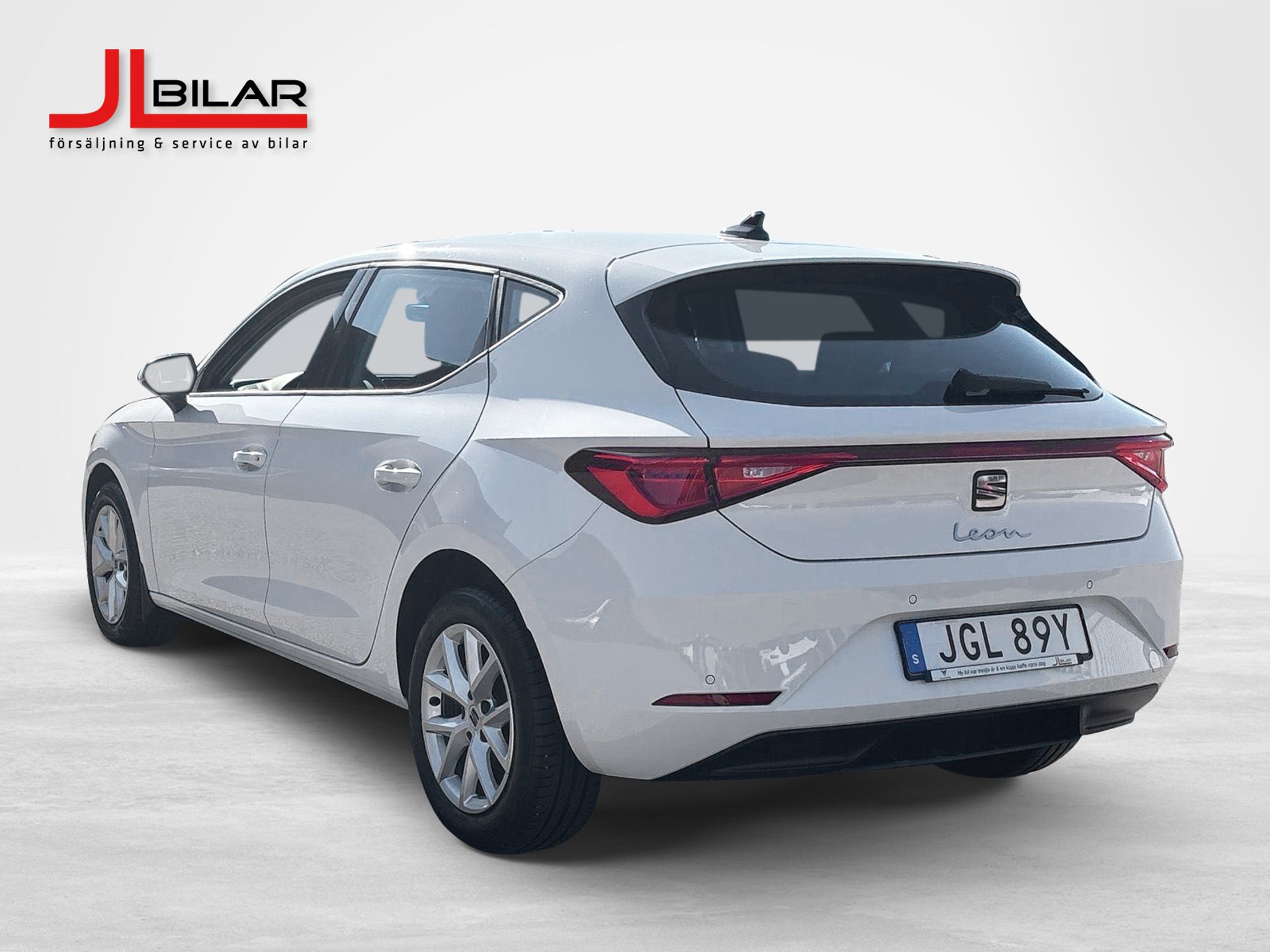 Seat Leon 1.0 ETSI 110 HK DSG7 2024, bild 2/3