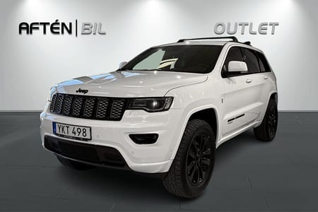 Jeep Grand Cherokee 3.0 V6 CRD 4WD 250hk Night Eagle Dragkrok Keyless Höjd!