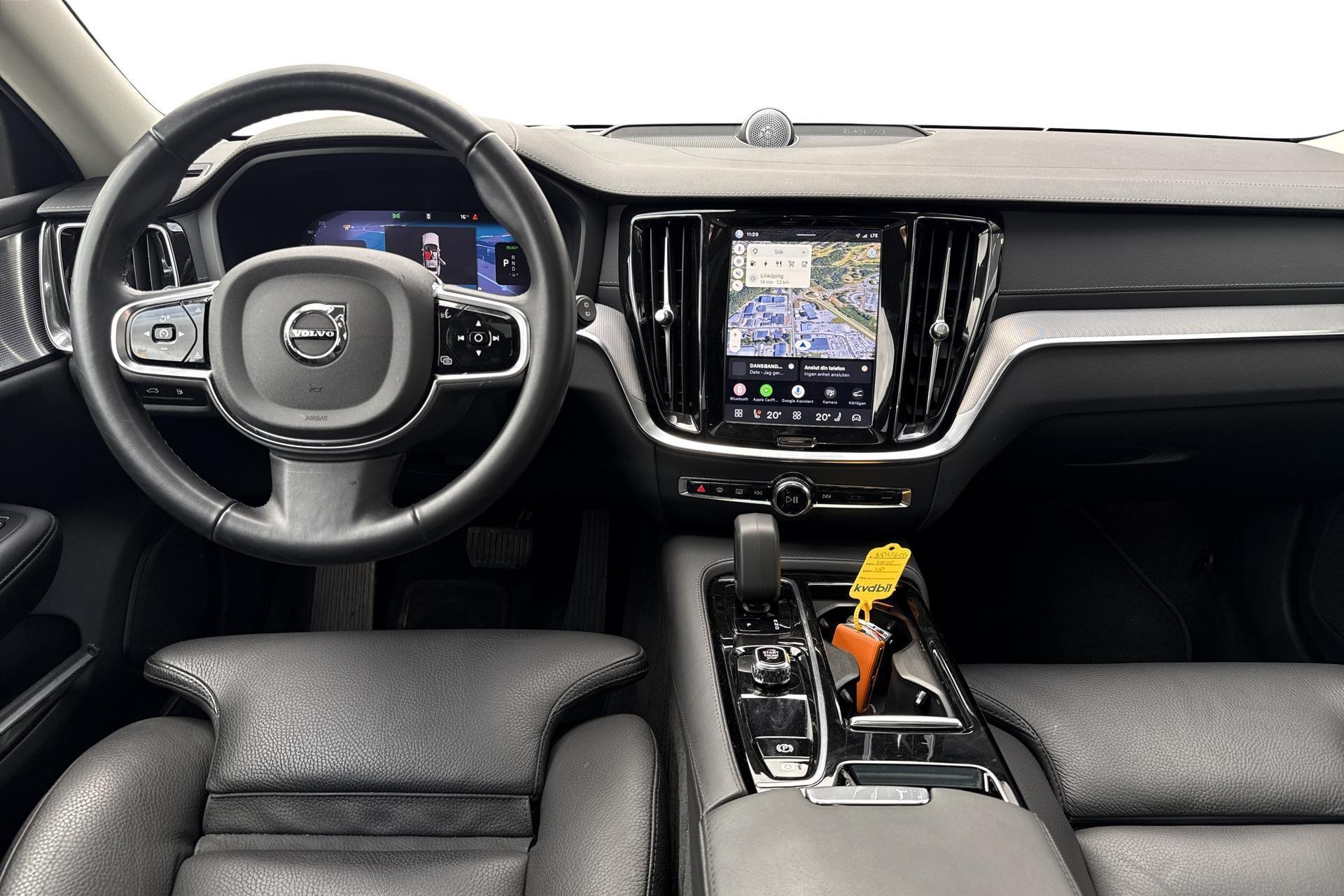 Volvo V60 Recharge T6 AWD 2024, photo 7/10