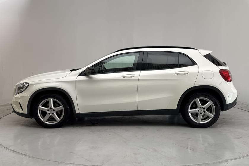 Bild 2 av Mercedes-Benz GLA 220 CDI 4MATIC (170hk)