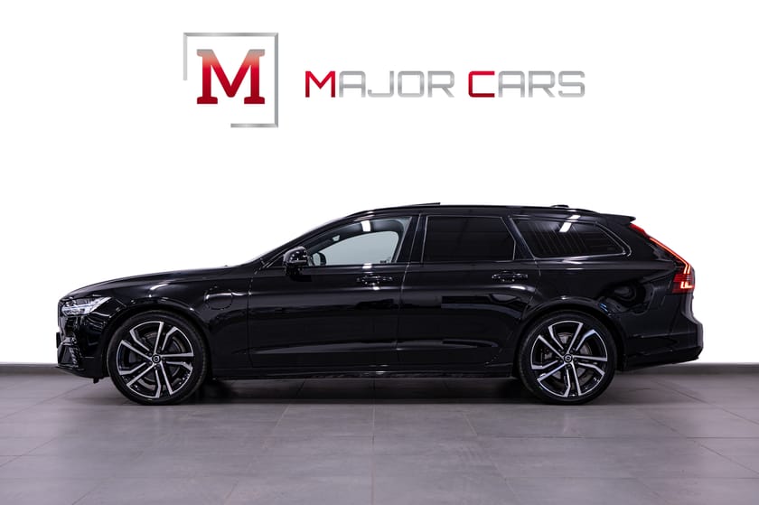 Bild 3 av Volvo V90 T6 AWD R-Design Pano B&W Aktivt Chassi Luft-F 360° HuD
