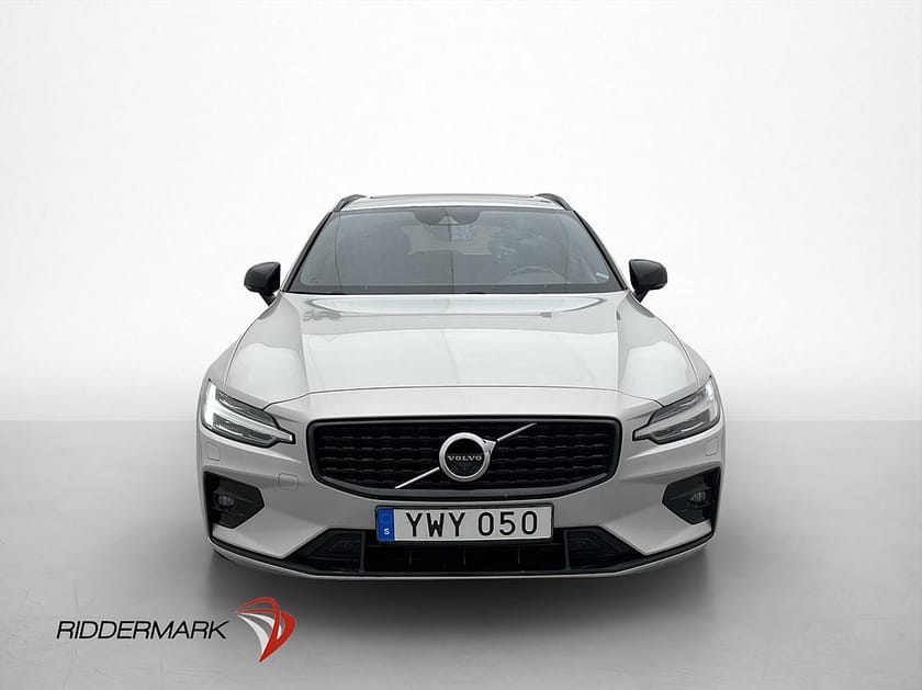 Bild 5 av Volvo V60 T5 250hk R-Design Värm Pano Drag H/K 360°  Skinn
