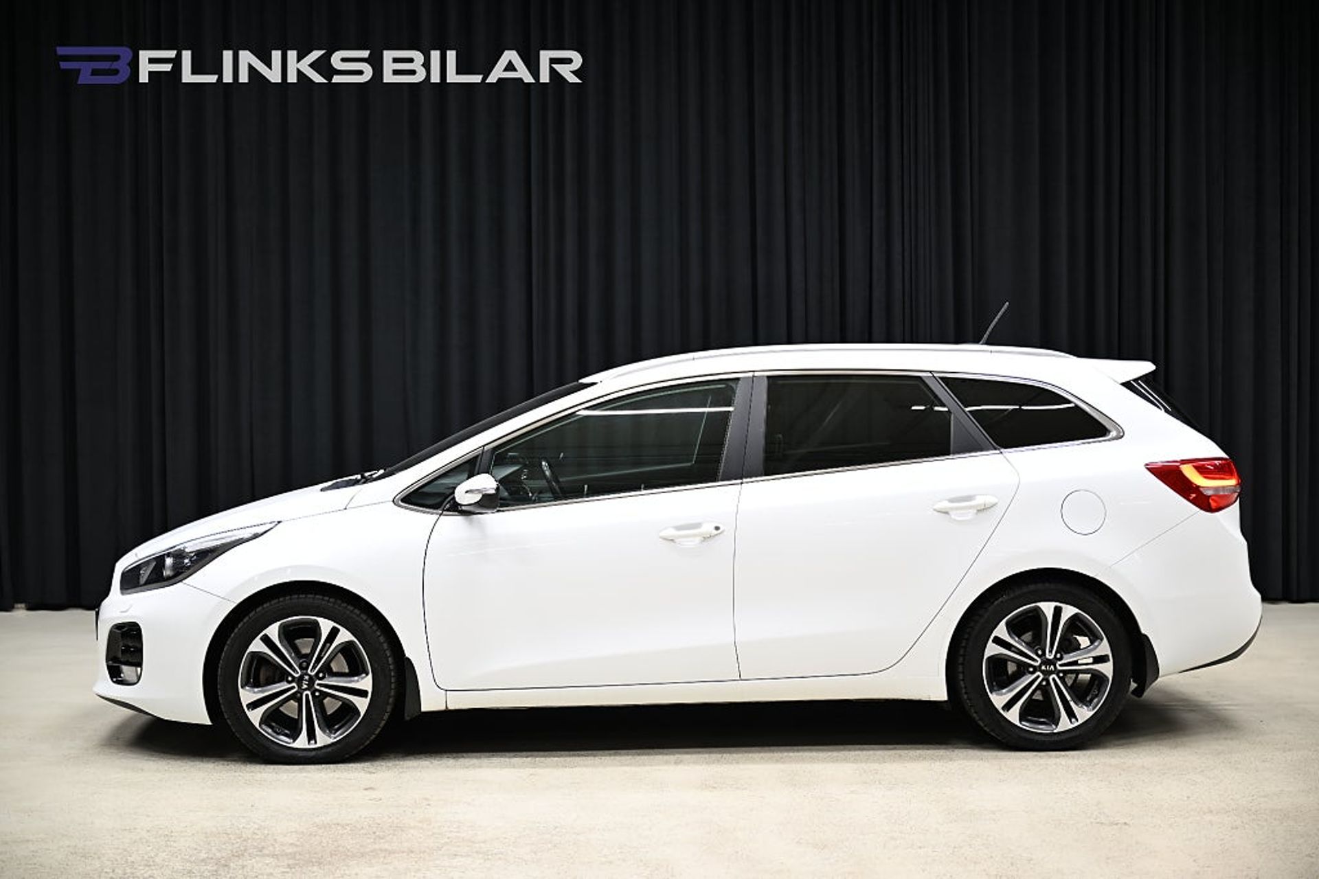 Kia Ceed 1.6 CRDi GT-Line Kombi 2016, bild 3/10