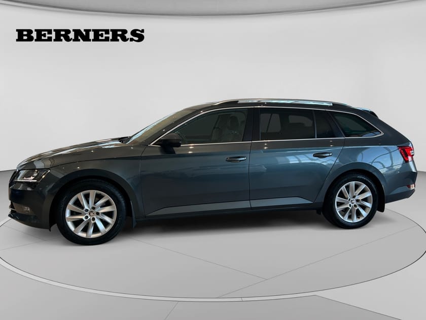 Bild 2 av Škoda Superb Kombi 2.0 TDI 4x4 SCR DSG  190hk/Businessline, Style