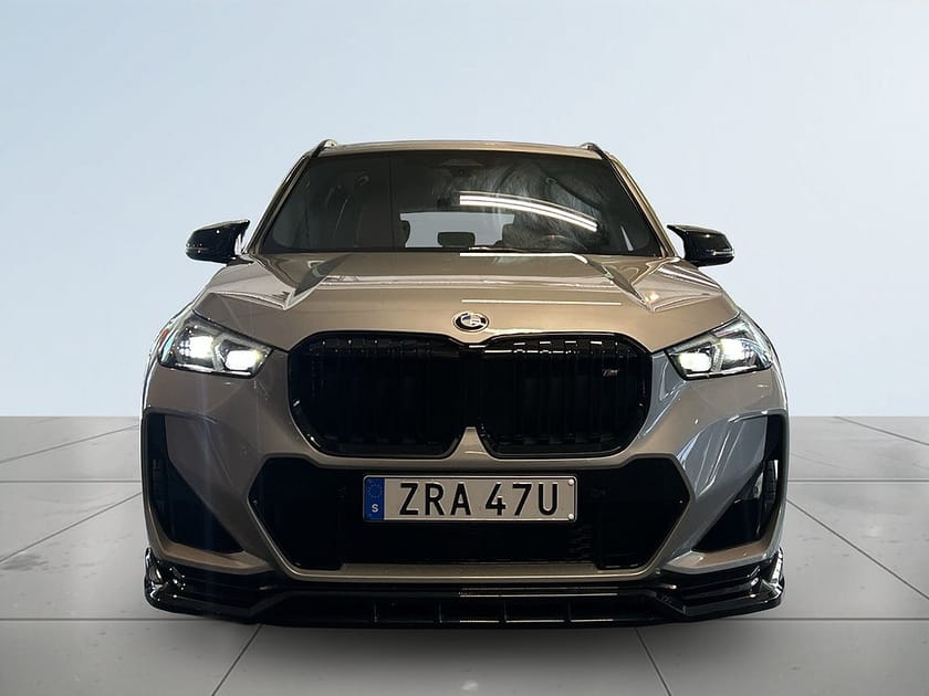 Bild 2 av BMW X1 M35i xDrive Aut M Sport H&K/Kamera/SoV/Carplay/Ambient