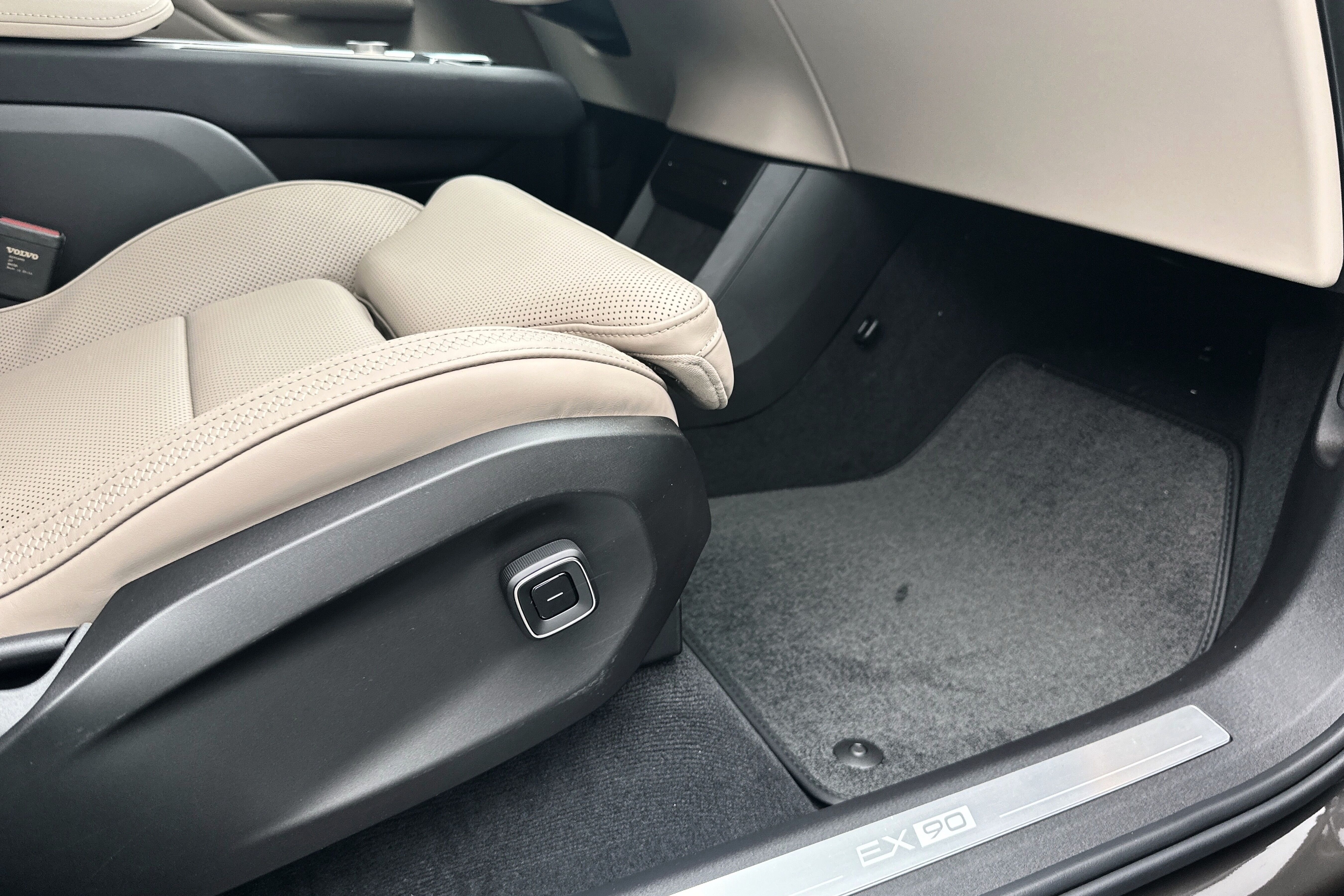 Volvo EX90 Twin Motor Performance bilde 26