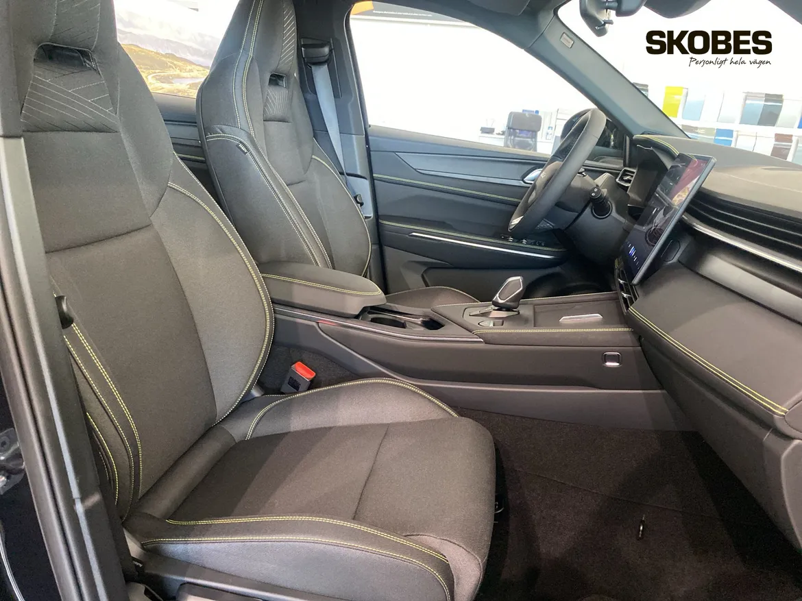Lynk & Co 01 PHEV