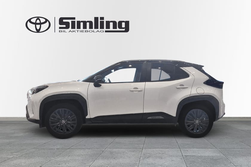 Bild 4 av Toyota Yaris Cross Hybrid AWD-i 1,5 Adventure Bi-tone JBL V-Hjul, Drag