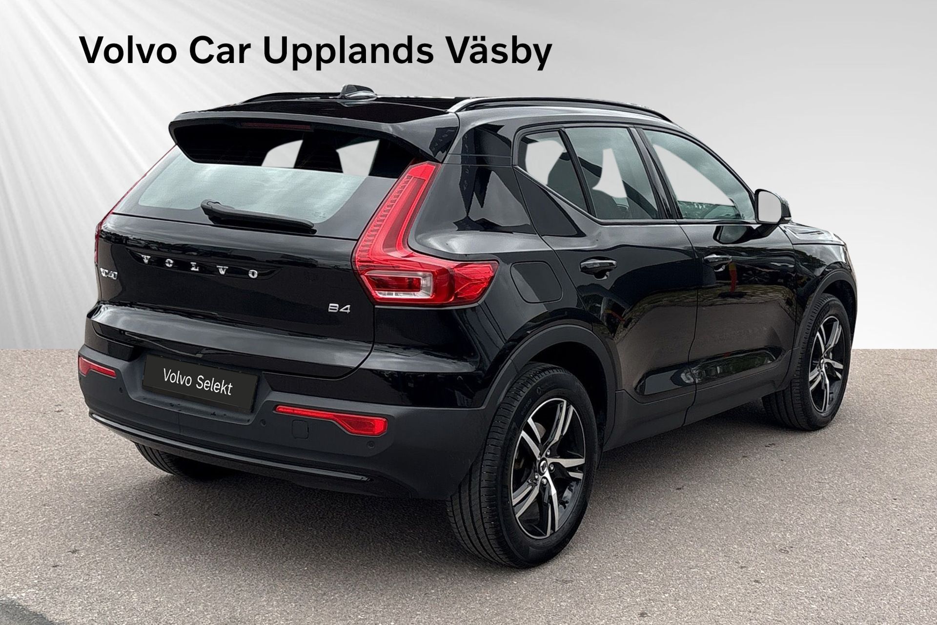Volvo XC40 B4 FWD Bensin Plus Dark 2026, bild 5/10