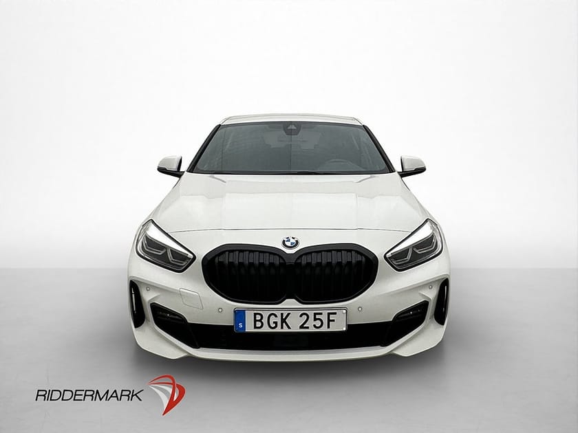 Bild 2 av BMW 118i Steptronic 136hk M-Sport MOMS  HiFi Adaptiv-F