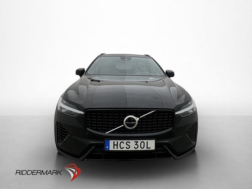 Bild 2 av Volvo XC60 Recharge T6 AWD Plus Dark Värm Pano H/K Drag MOMS