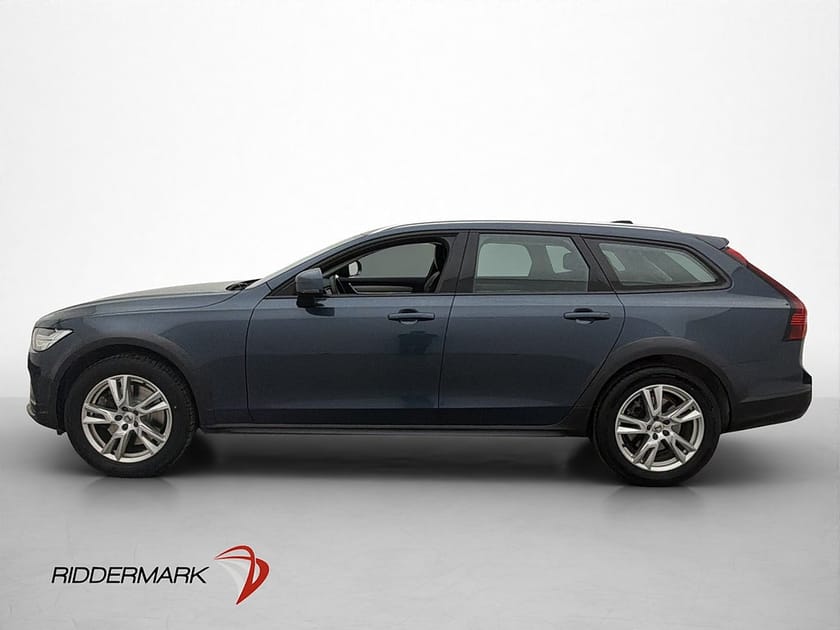 Bild 4 av Volvo V90 Cross Country B4 AWD D-Värmare B-Kamera Skinn Drag