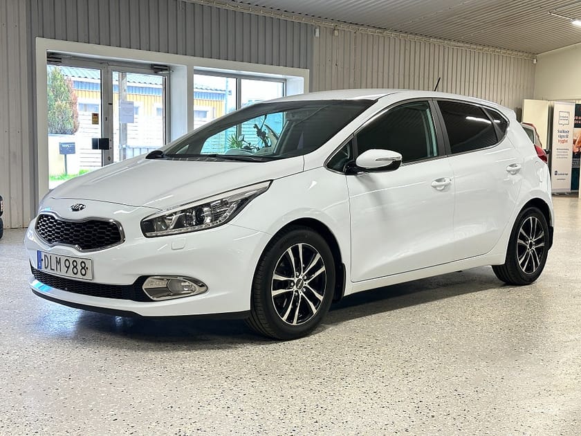 Bild 2 av Kia cee'd 1.6 CRDi EX Comfort Euro 5 Välservad