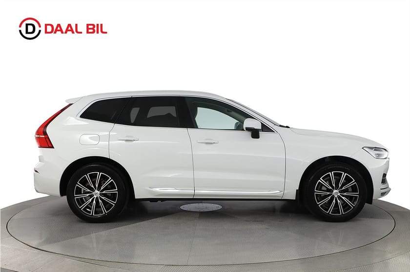 Bild 5 av Volvo XC60 B4 AWD 197HK INSCRIPTION H/K® 360-KAM DRAG ORREFORS®