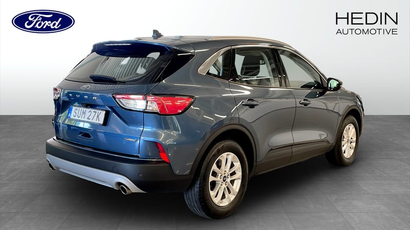 Bild 2 av Ford Kuga Plug-In Hybrid E-CVT, 225hk Titanium 225h