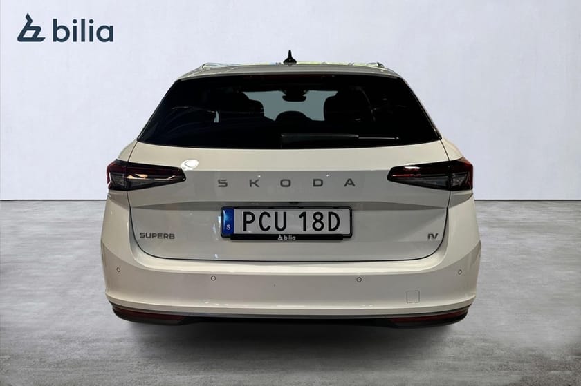 Bild 3 av Škoda Superb iV Kombi 2026 L&K 1,5 TSI