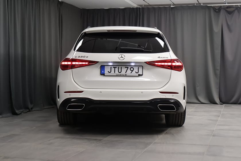 Bild 4 av Mercedes-Benz C 220 T d 4MATIC AMG Line Burmester Night Drag MOMS
