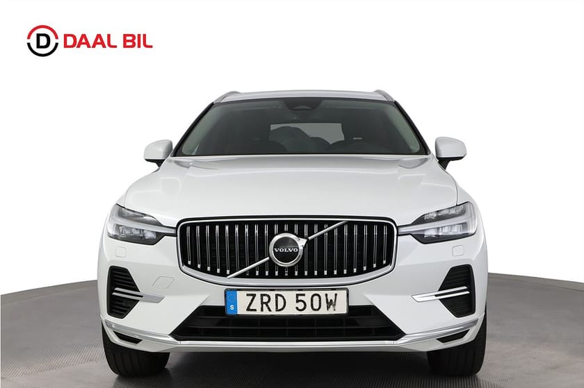 Bild 2 av Volvo XC60 RECHARGE T6 AWD 18,8 kWh 350HK CORE DRAG B-KAM PANO