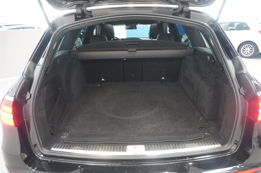 Bild 5 av Mercedes-Benz E 220 T d Kombi AMG Navi Drag Burmester 360 194 hk Aut