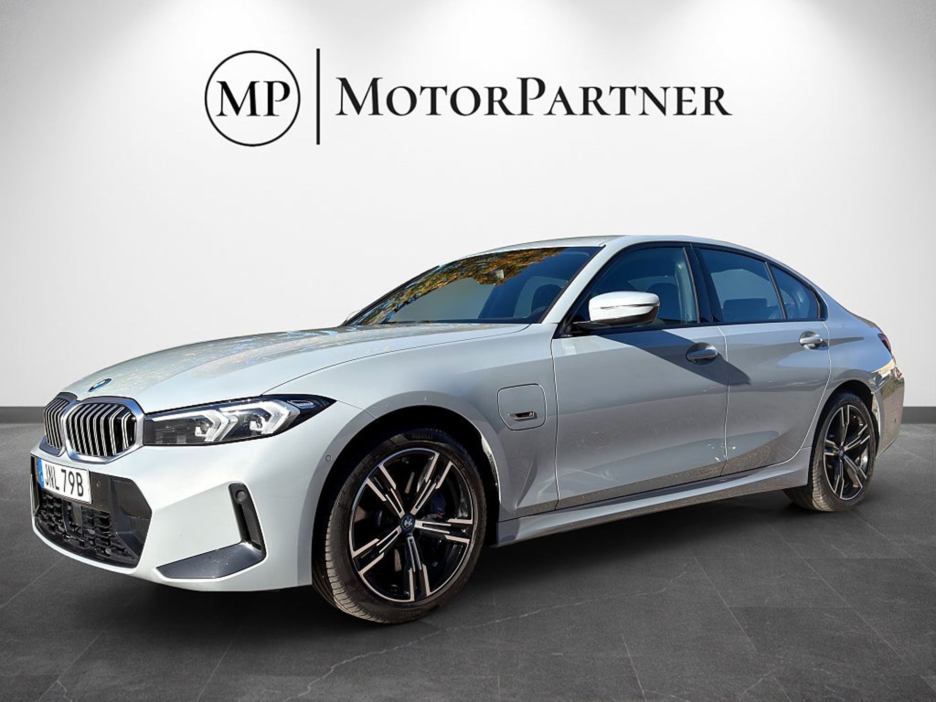 BMW 330 e xDrive Sedan M Sport 2023, bild 4/10