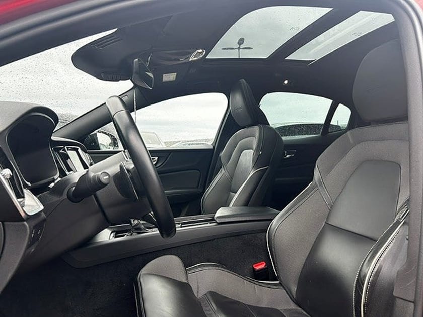 Bild 5 av Volvo S60 T5 Geartronic R-Design | Panorama | Drag |Head up | HK