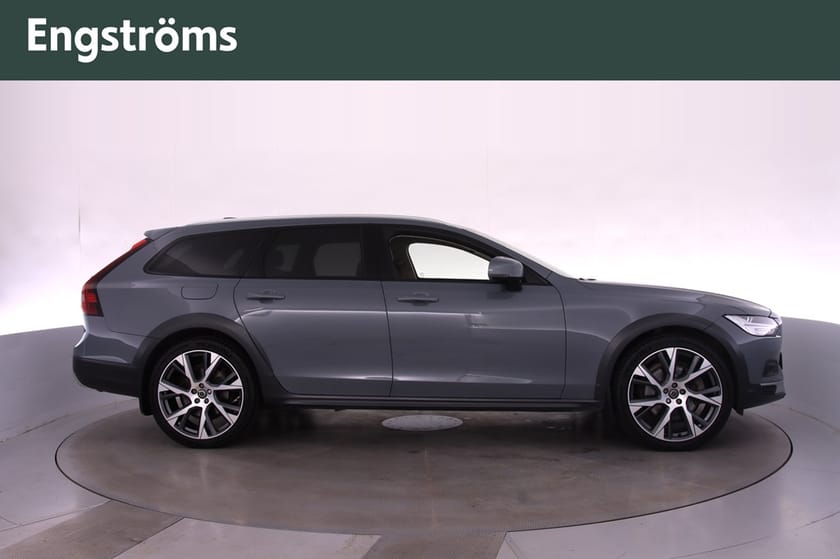 Bild 2 av Volvo V90 Cross Country Ultimate 197hk AWD Panorama/Drag
