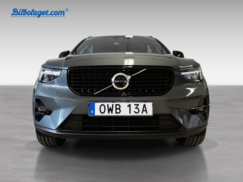 Bild 2 av Volvo XC40 B4 FWD Bensin Plus Dark