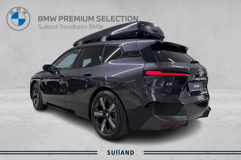 Bilde 3 av BMW iX xDrive40 xDrive40/Tilhengerfeste/Harman/Laserlys/Panoramatak