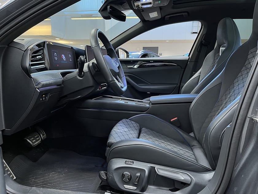 Bild 5 av Volkswagen Passat Variant eHybrid 1.5 TSI 272hk R-Line Drag Värmare