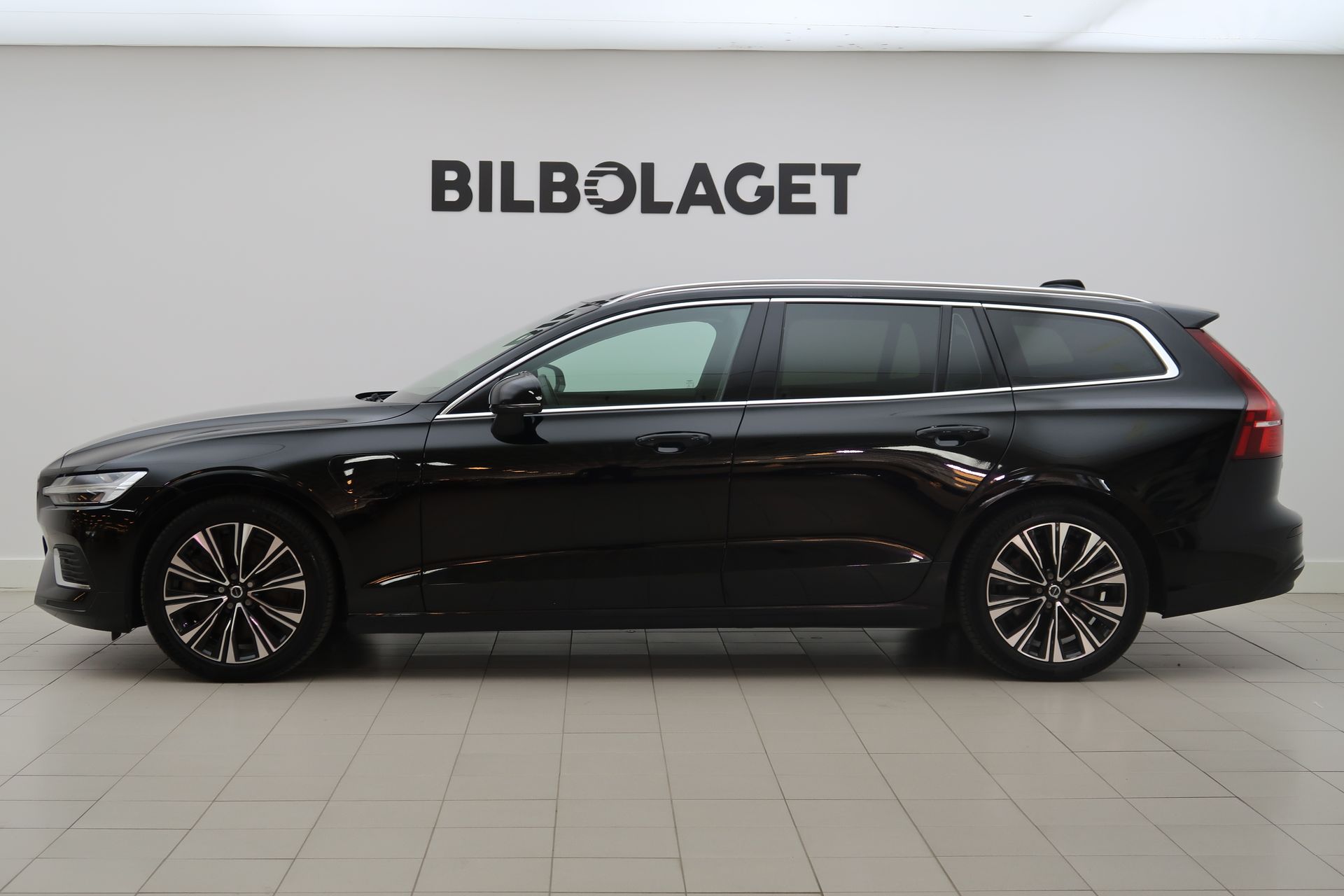 Volvo V60 2023, bild 2/10
