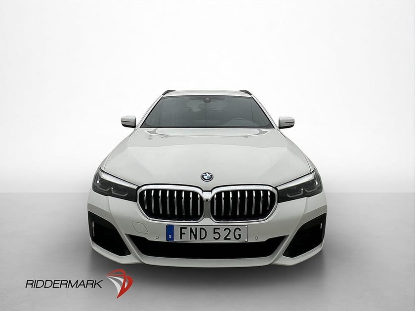 Bild 2 av BMW 530e xDrive Touring 292hk M Sport MOMS Skinn Kamera Navi CarPlay