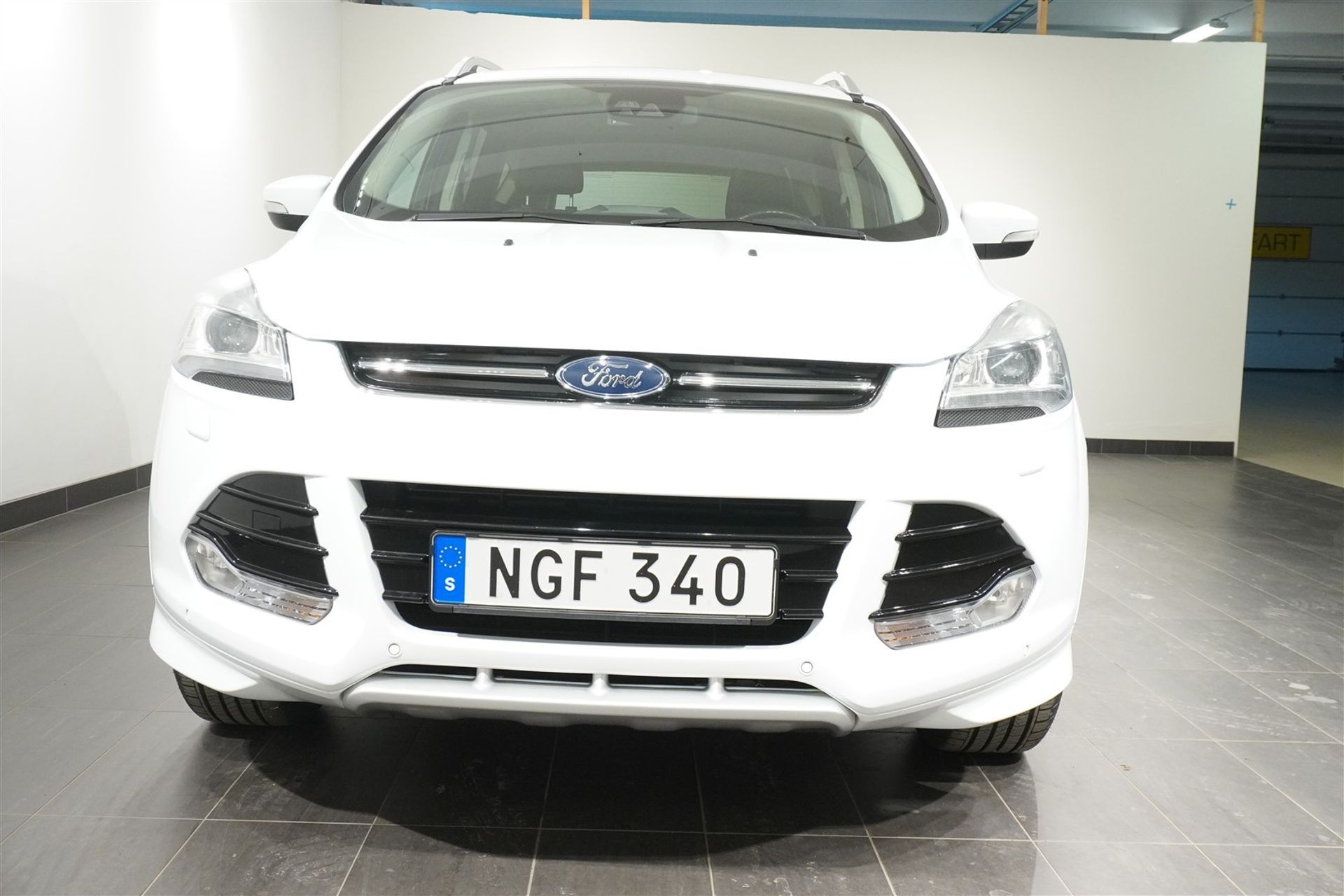 Ford Kuga 1.5T EcoBoost Titanium 2016, bild 2/10