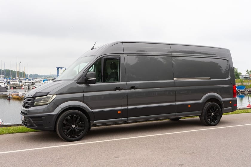 Bild 2 av Volkswagen Crafter 35 2.0 TDI 4M | MOMS | Maxiskåp | X2 Dörr | 5218 kr/mån