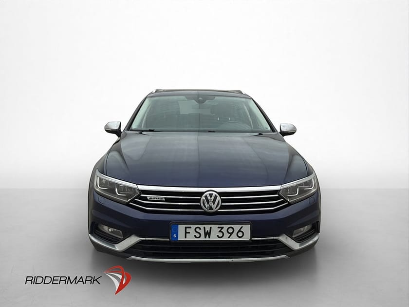 Bild 2 av Volkswagen Passat Alltrack 4M Executive Cockpit Pano Drag