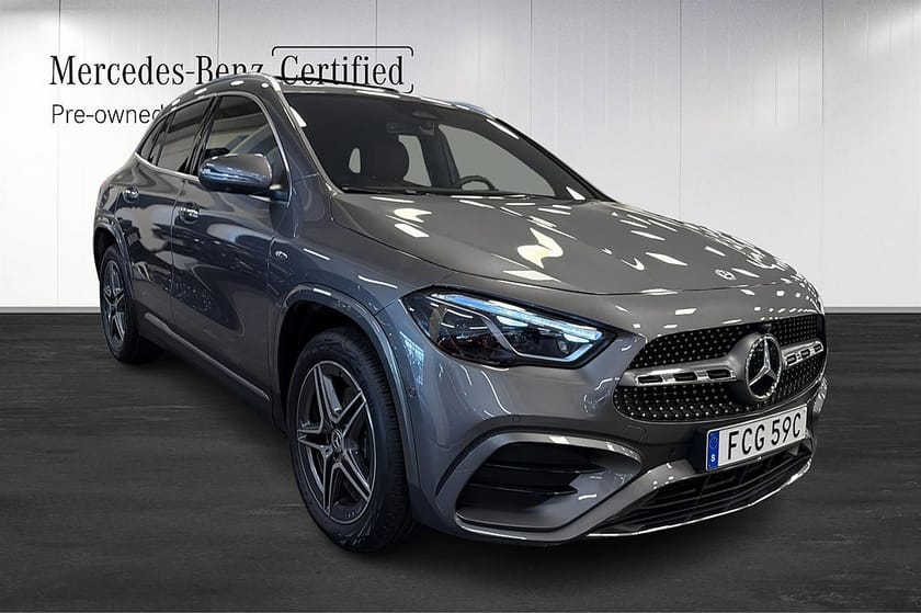 Bild 2 av Mercedes-Benz GLA 250 e AMG 360° Drag Rattvärme Panelbelysning Keyless