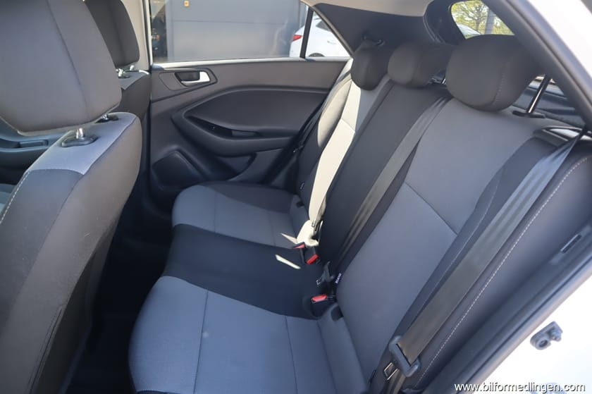 Bild 5 av Hyundai i20 1.0 12V T-GDI FWD 100hk Backkamera Rattvärme