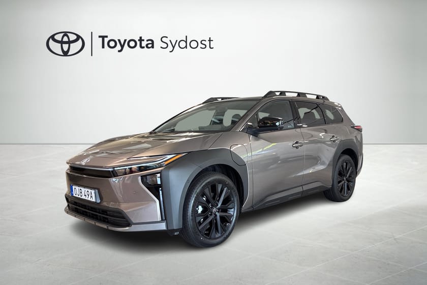Bild 1 av Toyota bZ4X Touring AWD Executive 20" LM Panorama Skinn JBL Navigation Rattvärme Adaptiv farthållare mm.