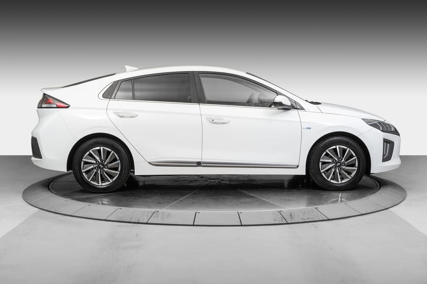 Bilde 3 av Hyundai Ioniq Electric Adaptive cruisekontroll, Ryggekamera, Varme ratt+++