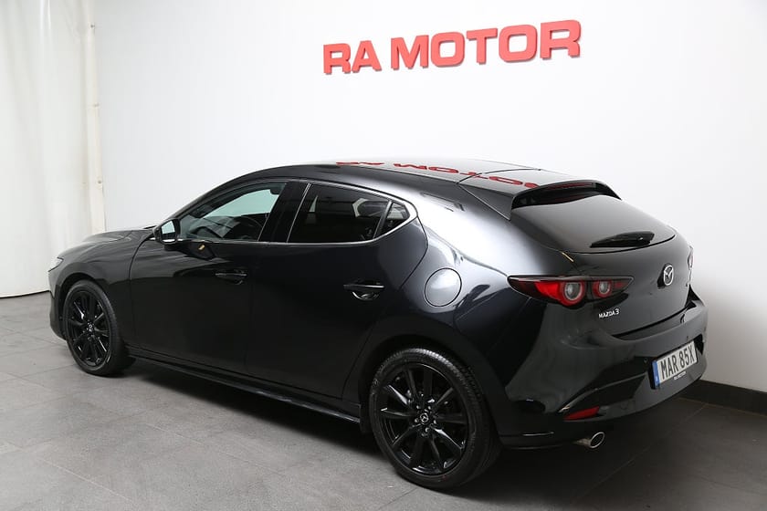 Bild 4 av Mazda 3 Hatchback 2,0 SKYACTIV-G M Hybrid NAGISA BOSE Head-up