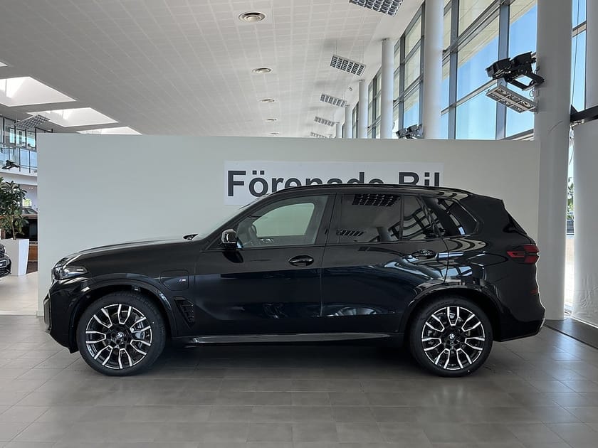Bild 3 av BMW X5 xDrive50e 2,95%ränta M Sport 21" Innovation H/K Drag
