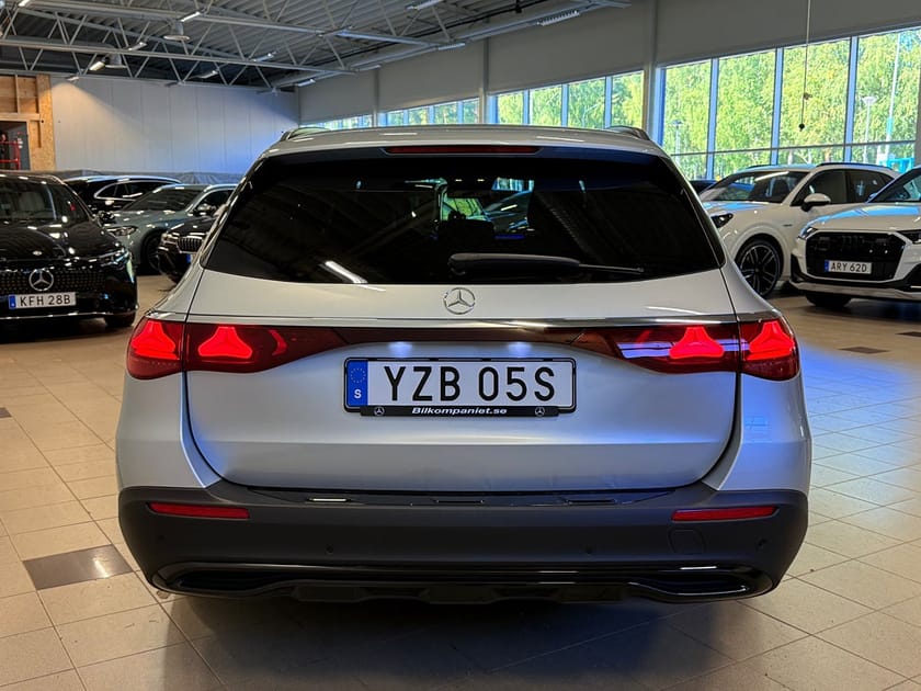 Bild 4 av Mercedes-Benz E 300 de 4MATIC All-Terrain All-Terrain, Massage, Burmester, 20"