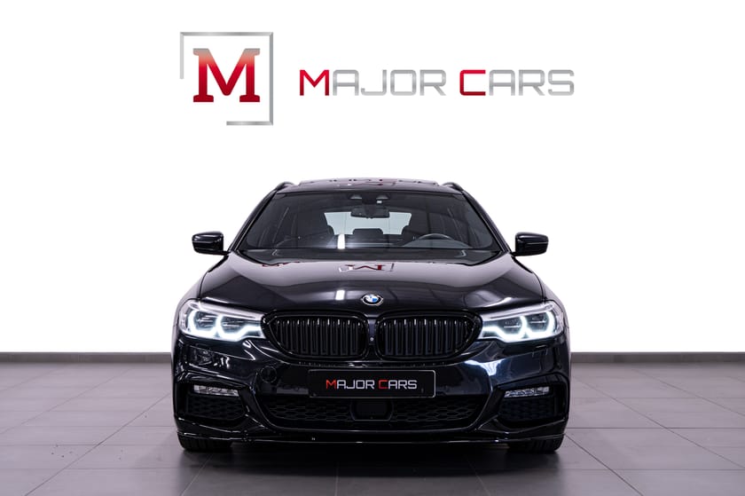 Bild 2 av BMW 540i xDrive Touring M Sport Pano B&W Komfstol DAP 360° HuD Drag